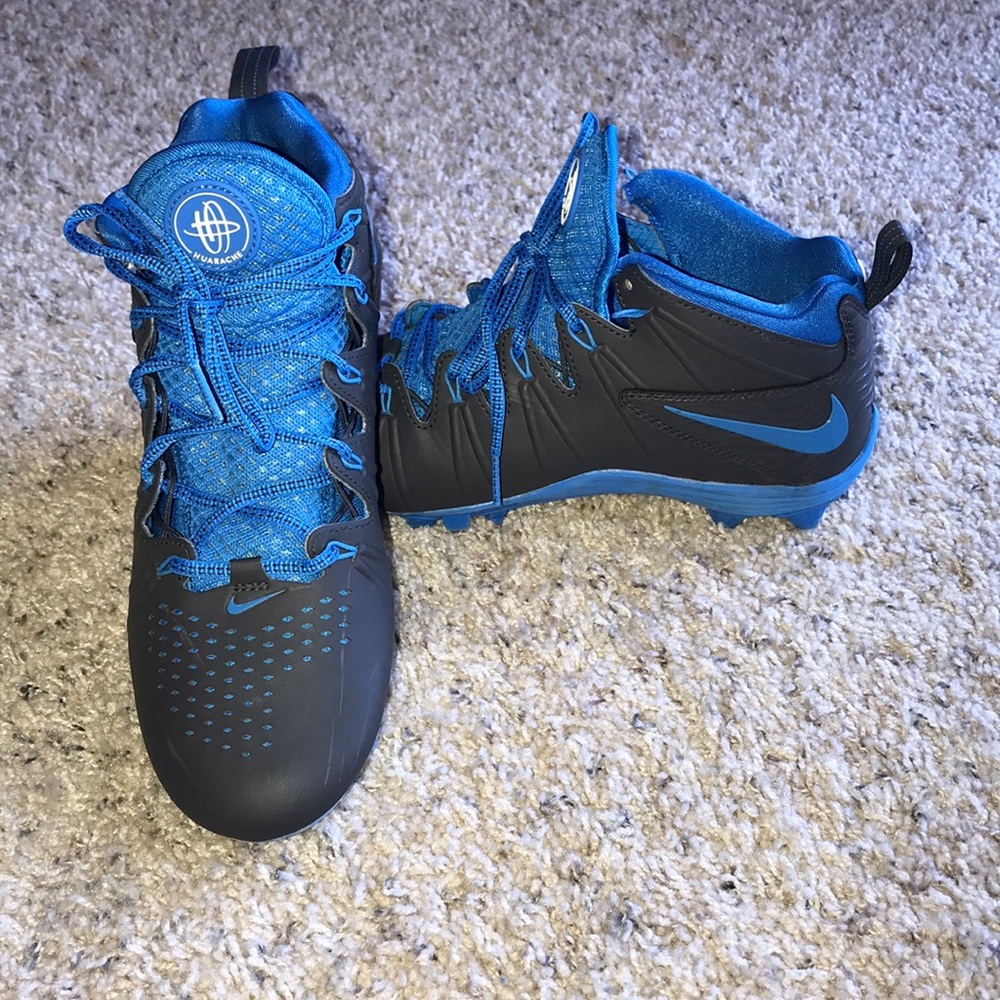 Nike Huarache boys size 8 Lacrosse/Football Cleats